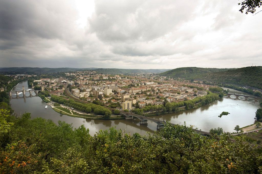 cahors-river-lot-view-malbec-france