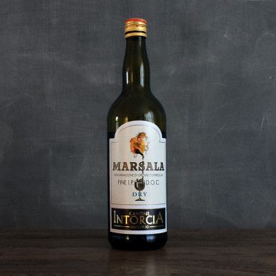 Une bouteille de vin sec Fine Marsala