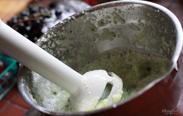 ako pripraviť vodu z uhoriek: miešanie