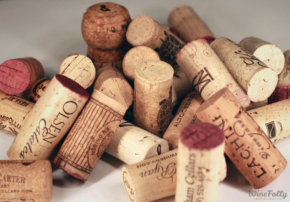 Različni slogi zamaškov vplivajo na staranje vina