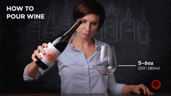 Kaip užpilti vyno GIF Madeline Puckette
